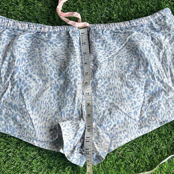 VICTORIAS SECRET Leopard Print Pajama Shorts size large - Picture 6 of 7